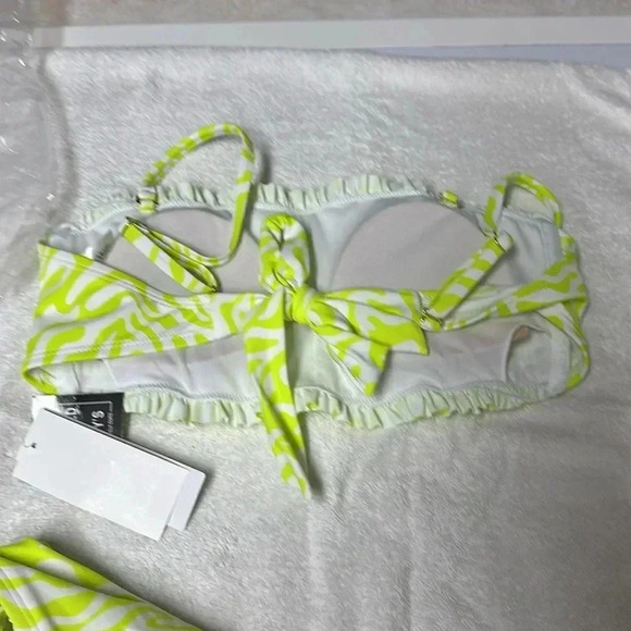 Salt + Cove bikini swimsuit - Picture 3 of 4